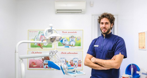 Dr. Meroni dentista Cantù Polispecialistico Meroni